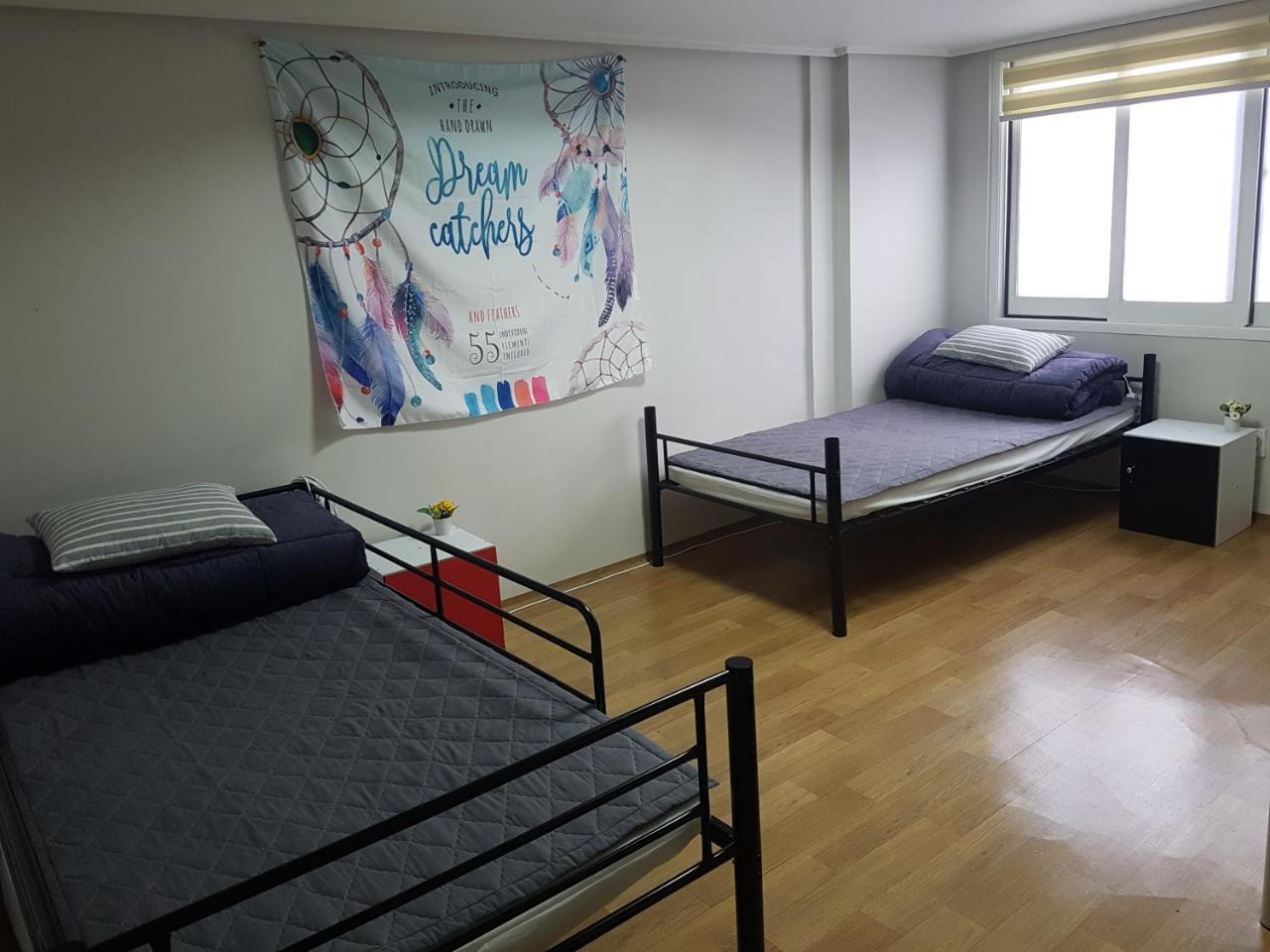 Silk Road Hostel Пусан Экстерьер фото